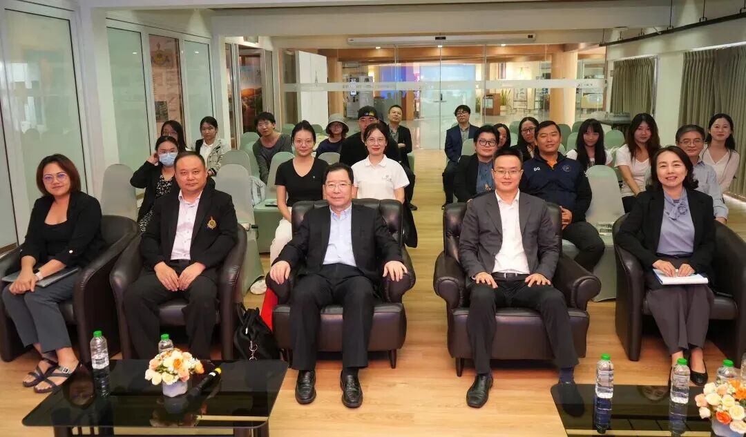 北京语言大学吴应辉教授在泰国格乐大学作《国际中文教育研究方法体系分层分类构建及应用》专题讲座