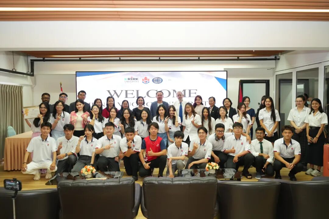 泰国格乐大学欢迎越南雄王大学研学团一行莅临我校共同开展学术合作研讨