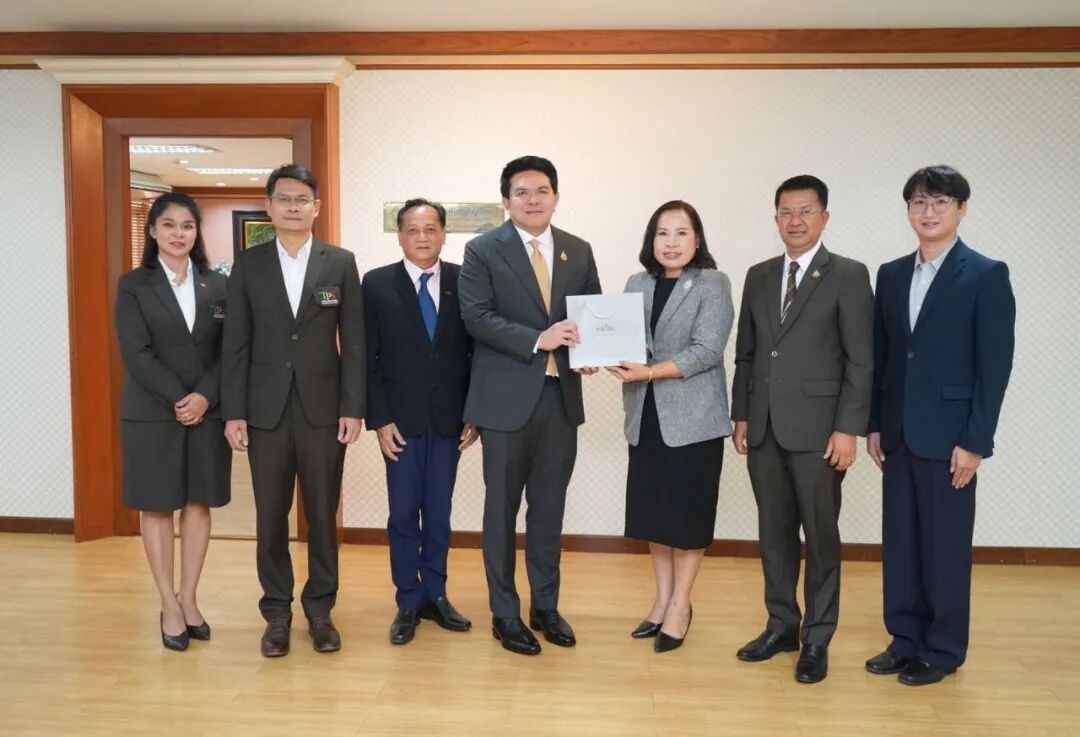 泰国格乐大学现代组织管理与政治沟通学院团队拜访泰国高教部新任部长!