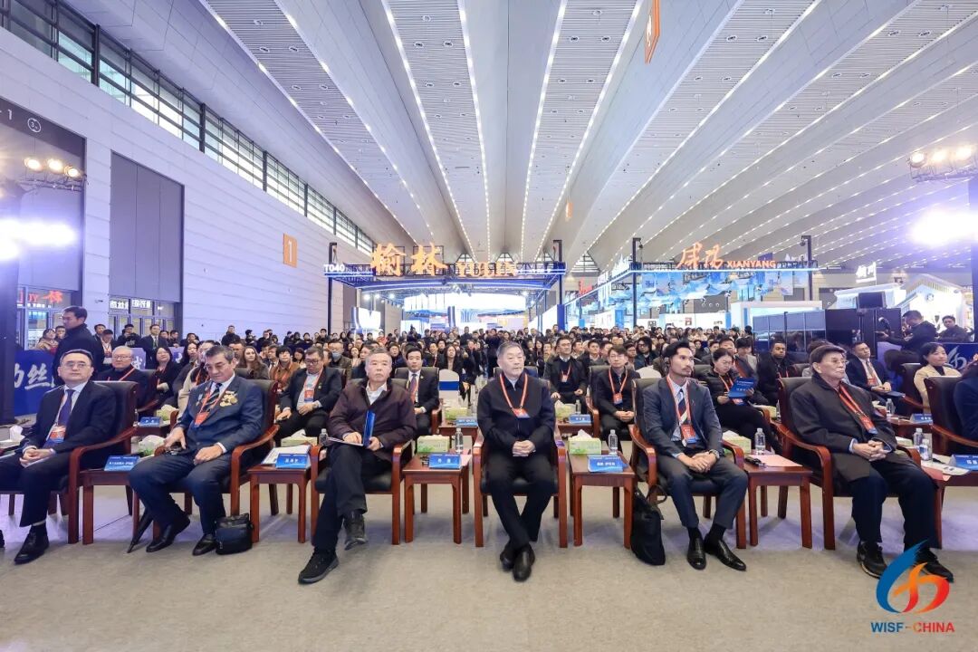 泰国格乐大学与泰国公共卫生部主任学者受邀出席第六届西部国际采购展览会