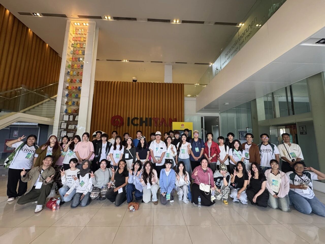 泰国格乐大学组织国际学生参与泰国文化学习之旅